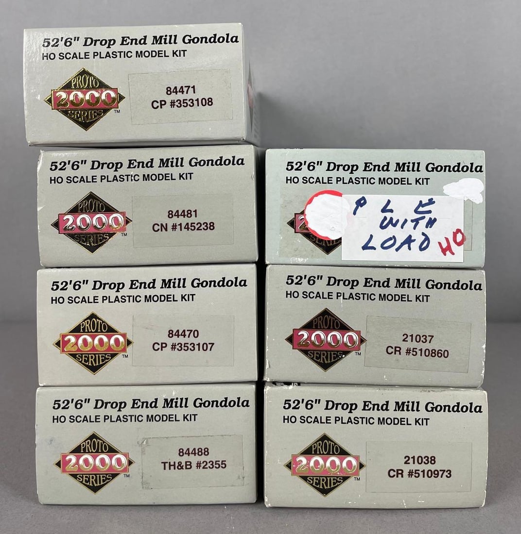 Group of Proto Series 2000 HO Scale Freight Train Cars: Gondolas