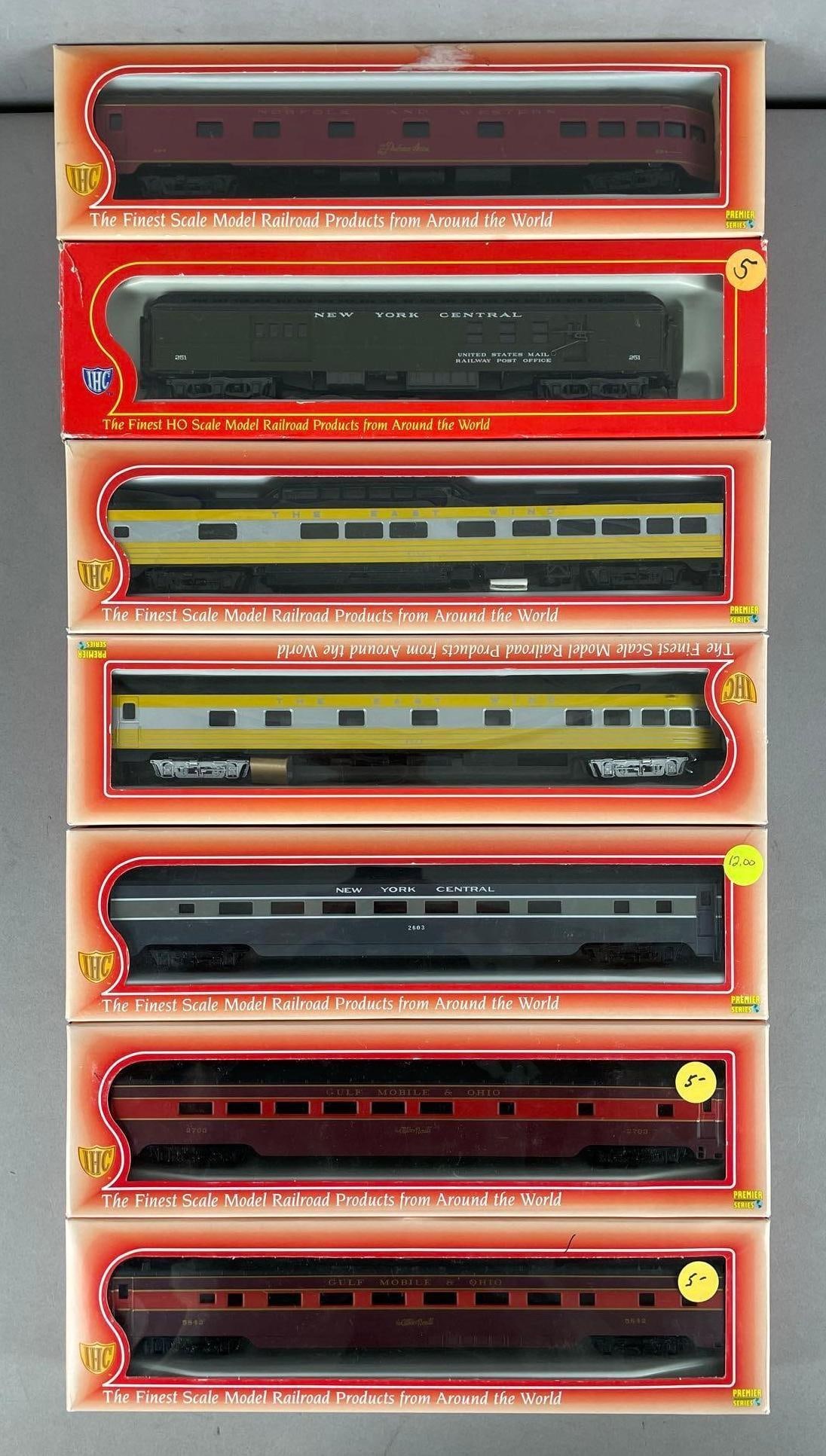 Group of IHC HO Scale Passenger Train Cars: Includes observation, dining