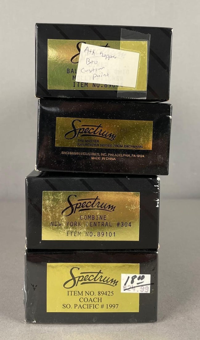 Group of Bachmann Spectrum HO Scale Passenger Train Cars: Includes coach, combine
