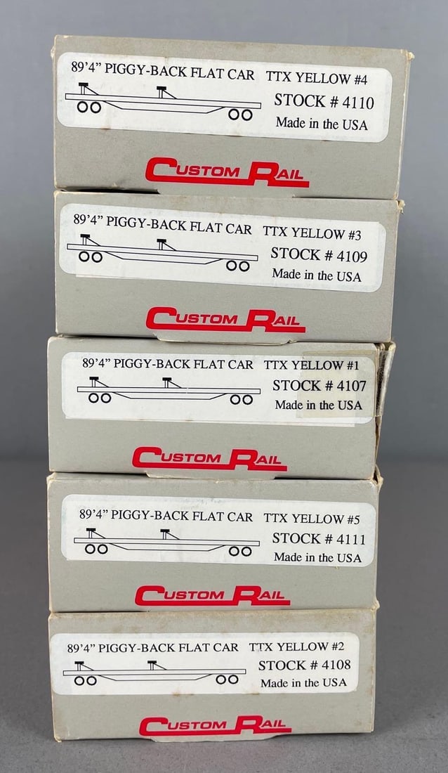 Group of Custom Rail HO Scale Freight Train Cars: Piggy back flat cars 1-5
