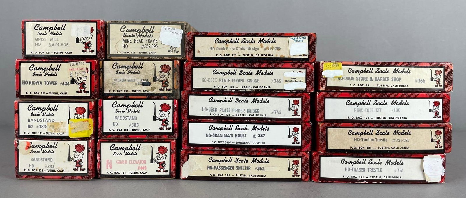 Group of Campbell Scale Models HO Scale Train Set Accessories (1 of 3)