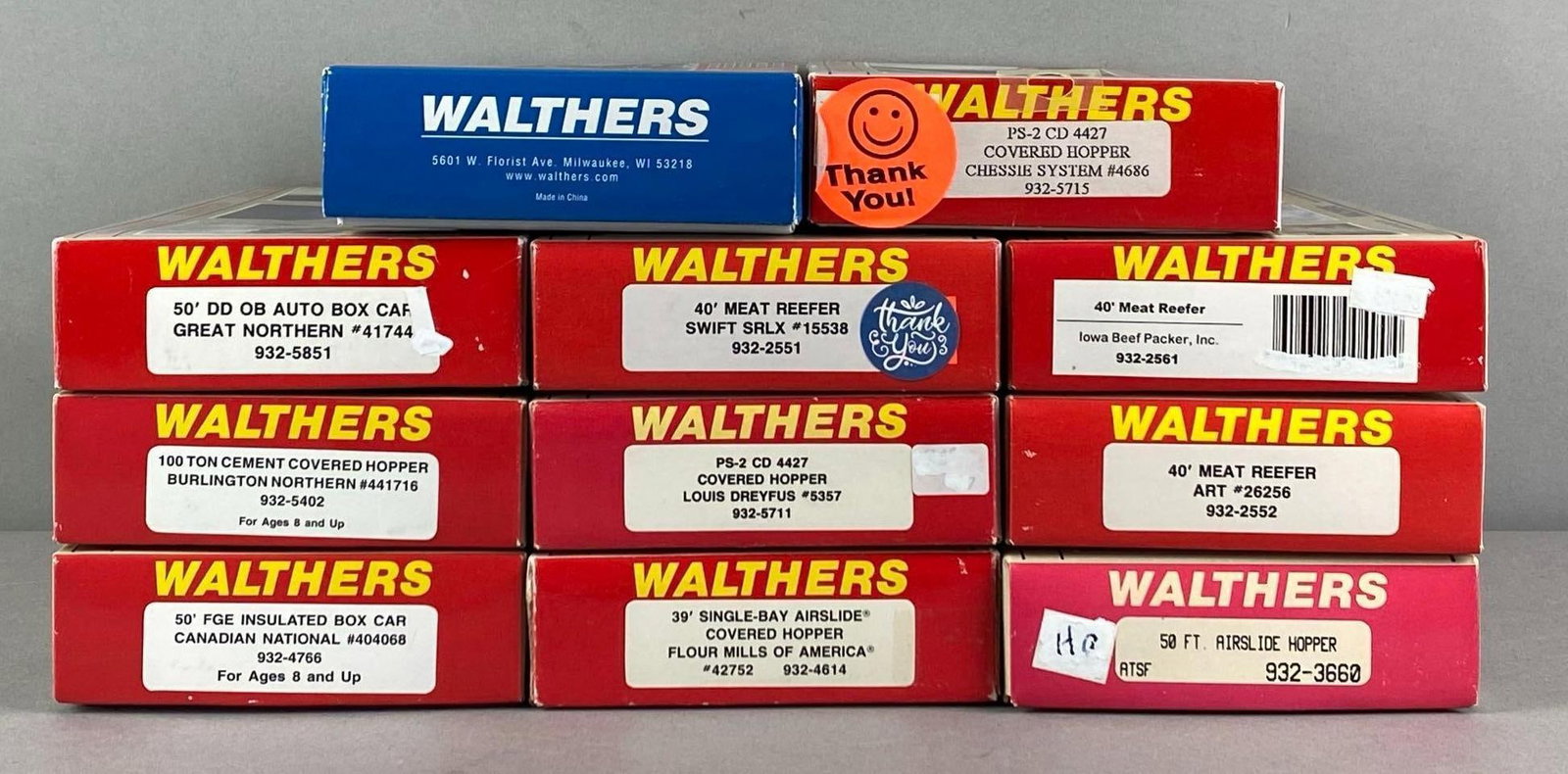 Group of Assorted Walthers HO Scale Train Cars: in original boxes, includes Airslide hopper, ART meat reeder, FGE box car and more, each measures 9 1/2 inches W