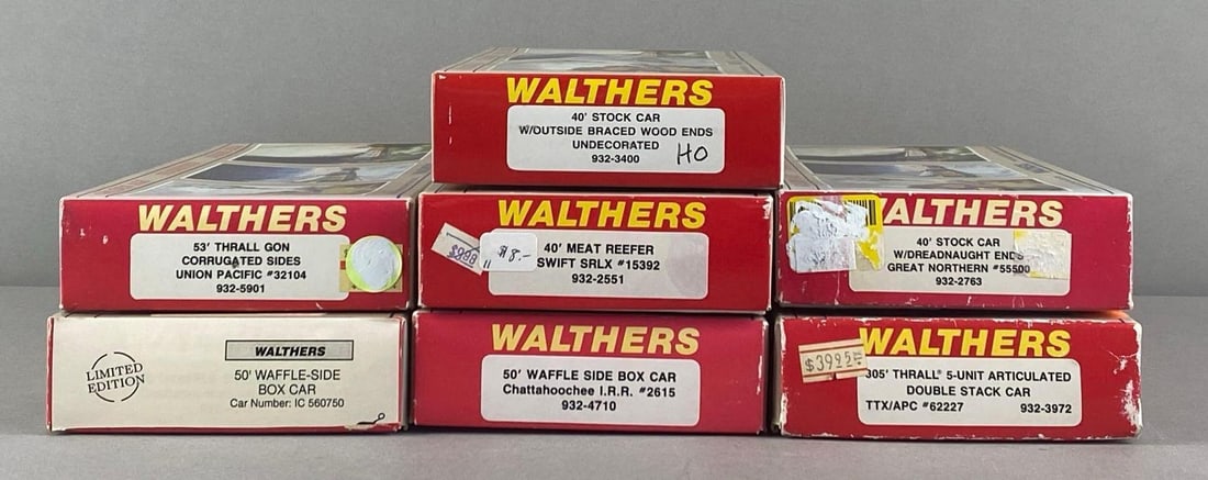 Group of 7 Walthers HO Scale Train Cars: In original boxes, includes UP Gondola, waffle boxcar, undecorated stock car and more, largest box each measures 13 1/2 inches W