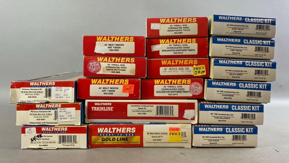 Group of 10+ Walthers HO Scale Train Cars: Includes Santa Fe Locomotive, Insulated boxcar, and more. Largest measures L 13 x W 4 inches.