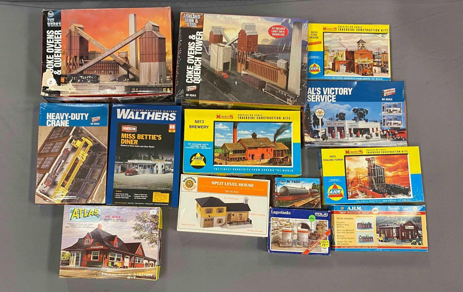 Group of Assorted HO Scale Model Train Building Plastic Model Kits and More (1 of 3)