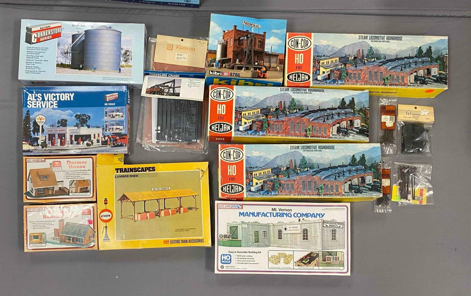 Group of Assorted HO Scale Model Train Building Plastic Model Kits and More (1 of 3)