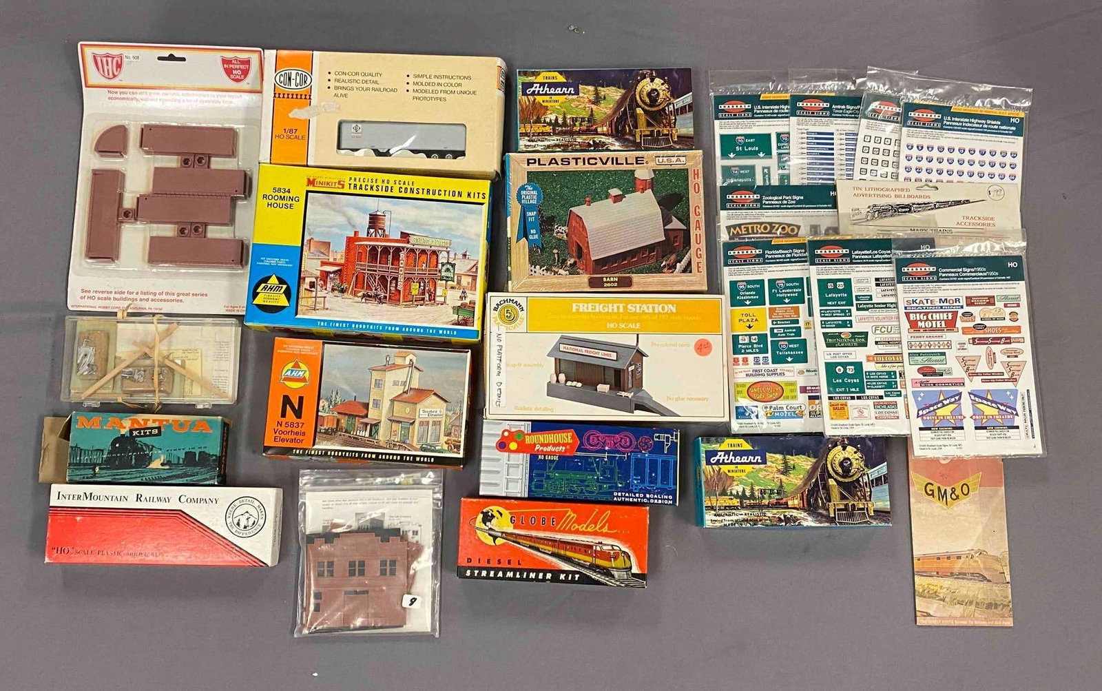 Group of Assorted HO Scale Model Train Building Plastic Model Kits and More (1 of 3)