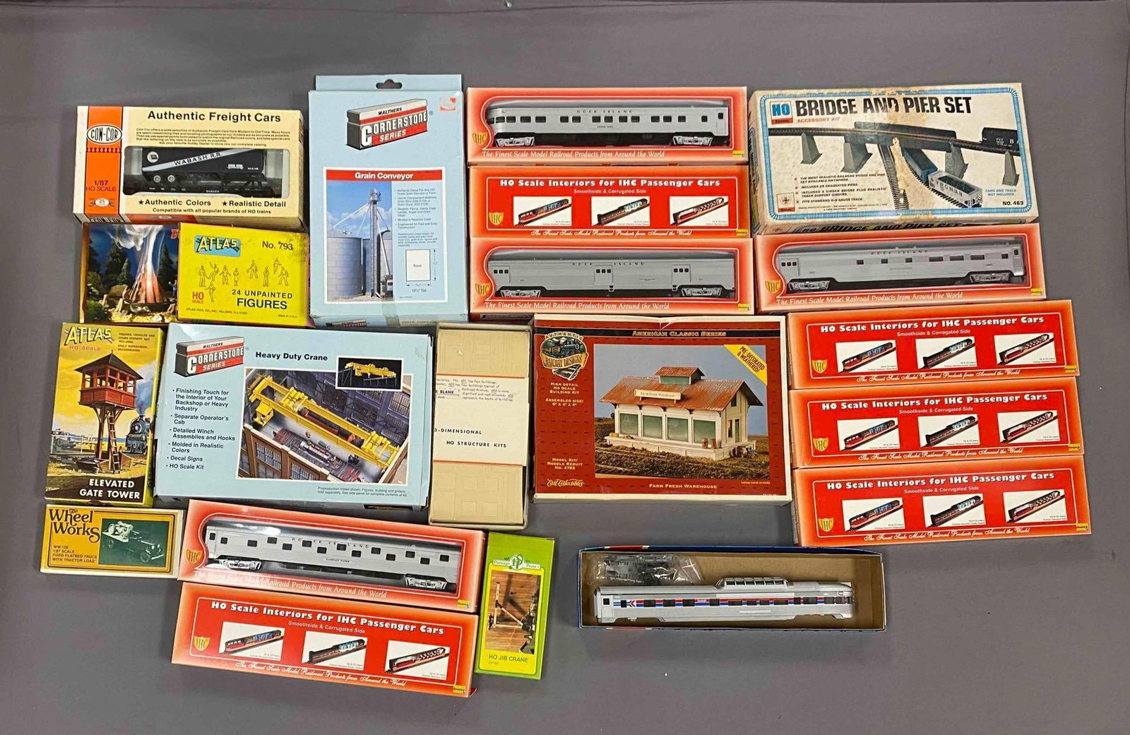Group of Assorted HO Scale Model Train Building Plastic Model Kits and More (1 of 3)