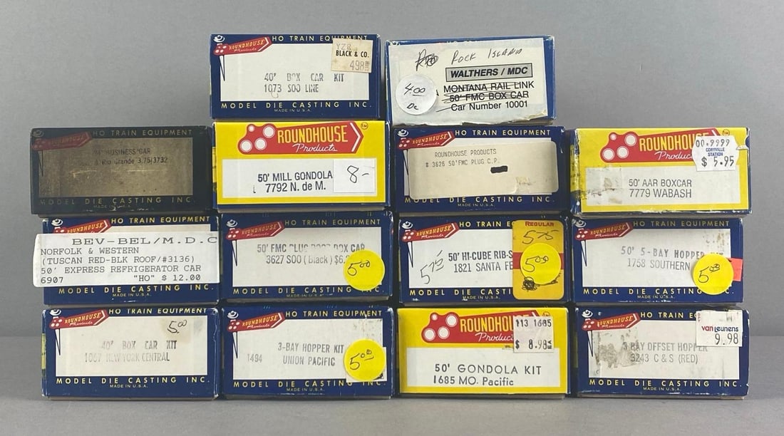 Group of Assorted Roundhiuse HO Scale Train Cars: Includes box cars, gondola, hoppers and more, largest box measures 9 inches W