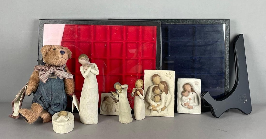 Group of Willow Tree Figurines and More (1 of 3)