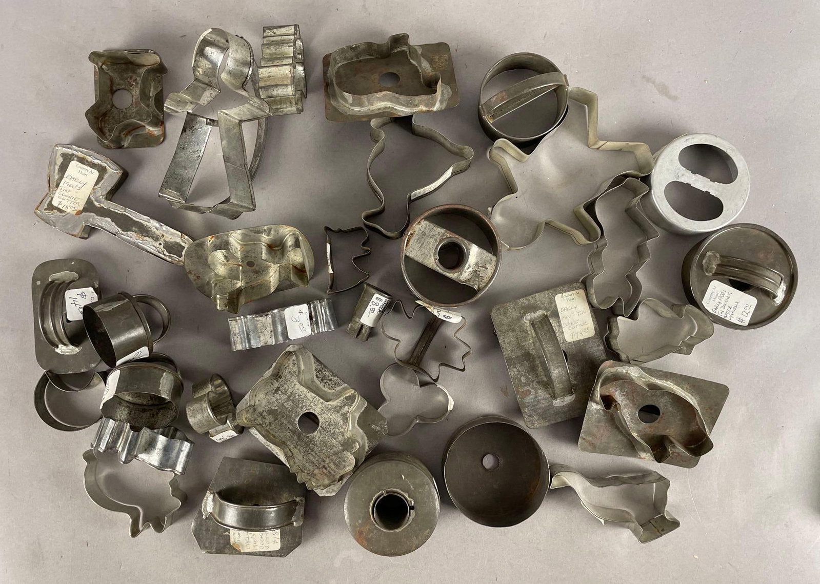 Group of Vintage Metal Cookie Cutters (1 of 3)