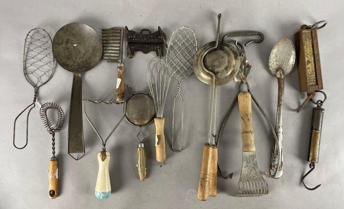 Group of Vintage Cooking Utensils (1 of 3)