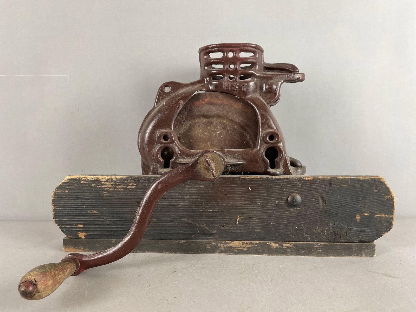 Antique Cast Iron Corn Sheller - 3