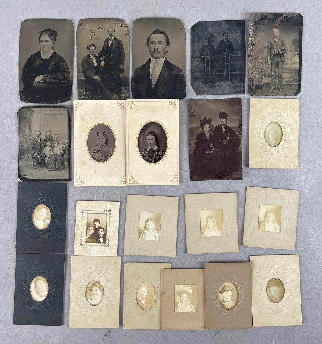 Group of Antique Tin-Types and Photographs: Largest measures 3 3/4 inches x 2 1/2 inches