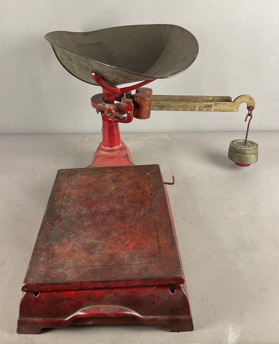 Antique American Family Cast Iron Countertop Scale (1 of 3)
