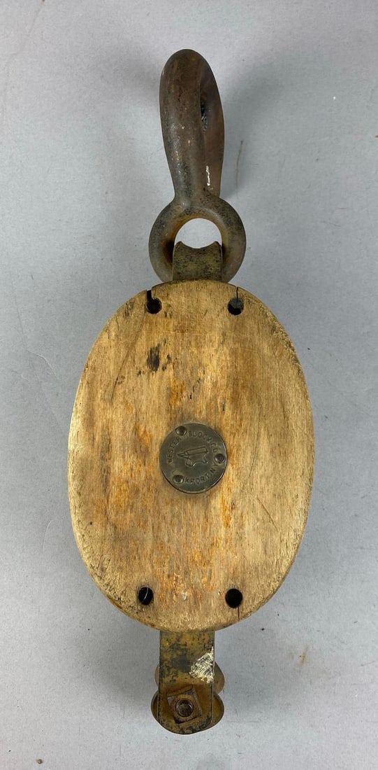 Primitive One Wheel Wood and Cast Iron Pulley: Measures 16 inches in length.