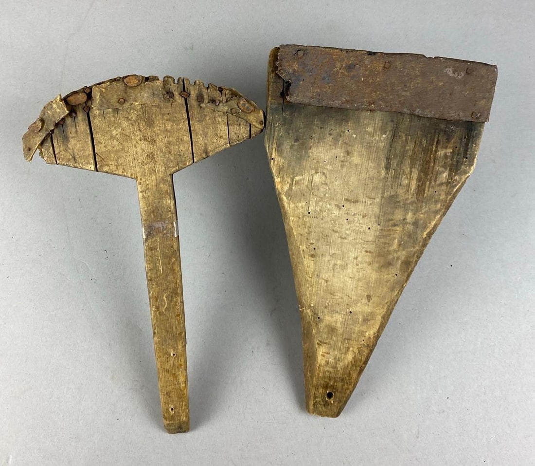 Group of 2 Primitive Hatchels: Largest measures 12 inches in length.