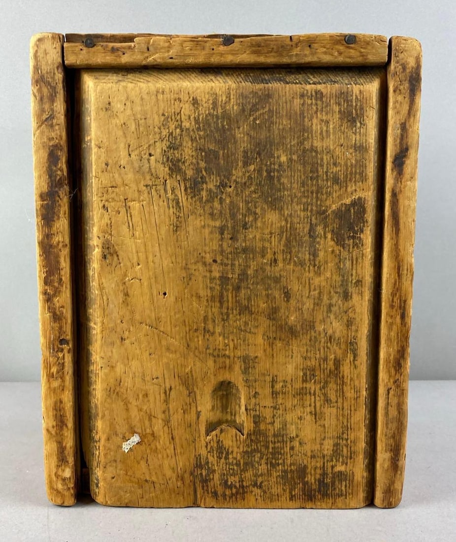 Antique Slide-Top 3 Compartment Wood Box: H 8 x W 10 x L 13 inches.