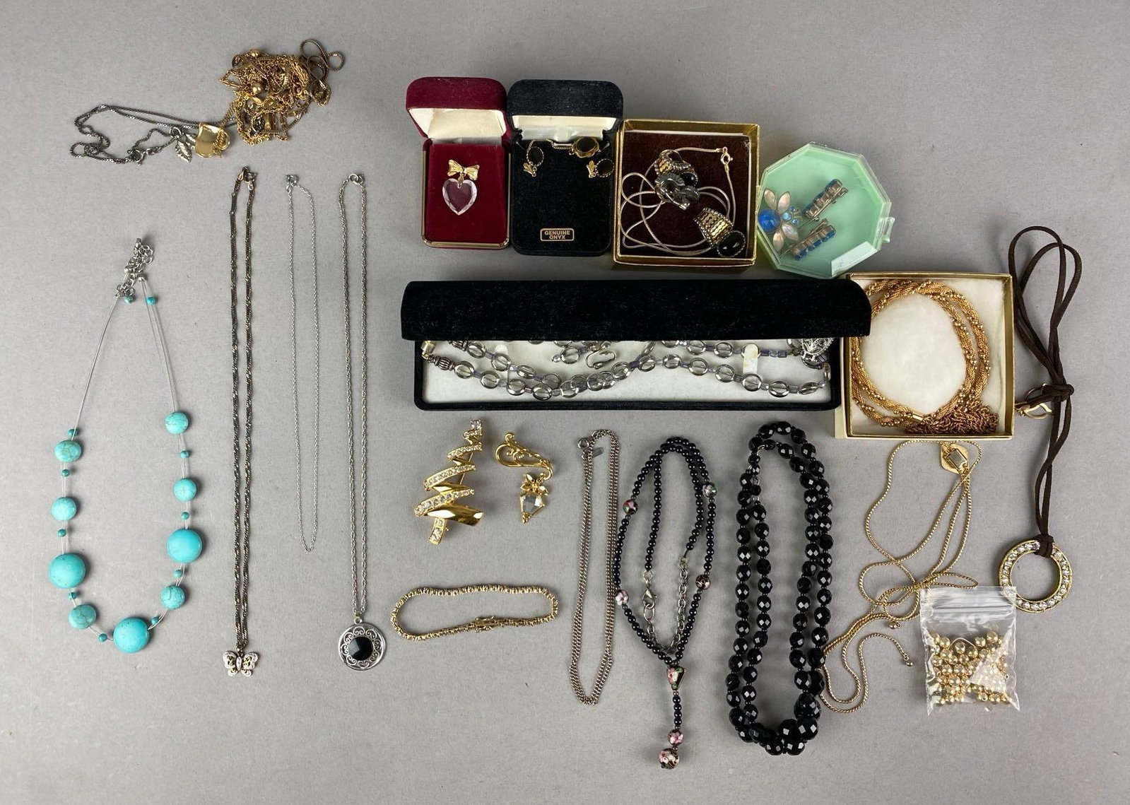 Group of Assorted Jewelry (1 of 3)