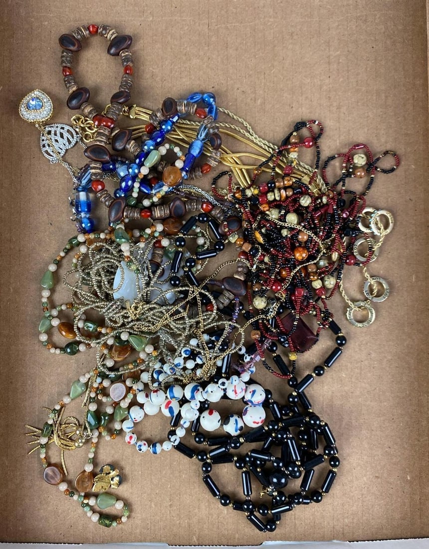 Group of Costume Jewelry Necklaces: Includes beaded, chains, wood beads and more