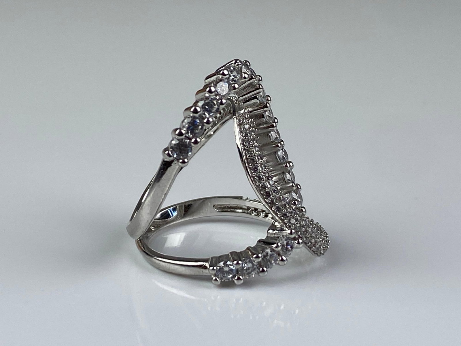 YGI Signed Sterling Silver Unique CZ Ring - 4