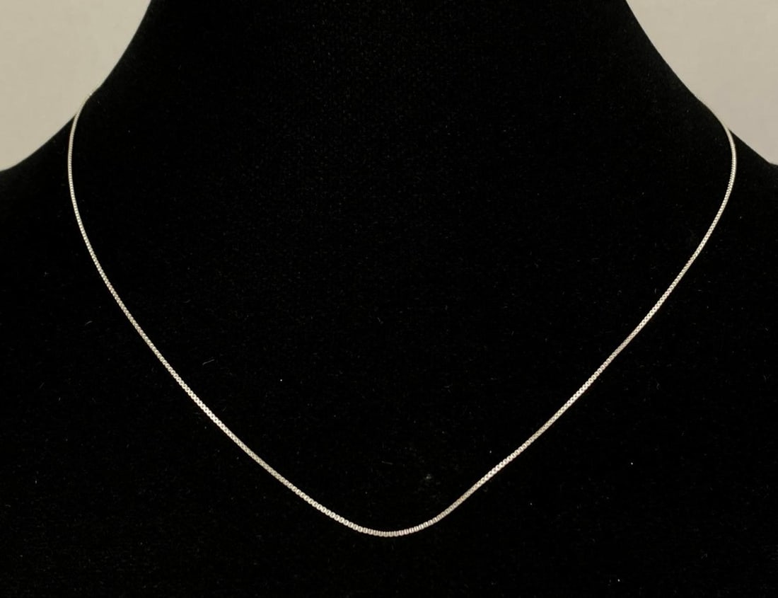 KA 1772 Signed Sterling Silver Box Chain Necklace: Measures 18 inches L
