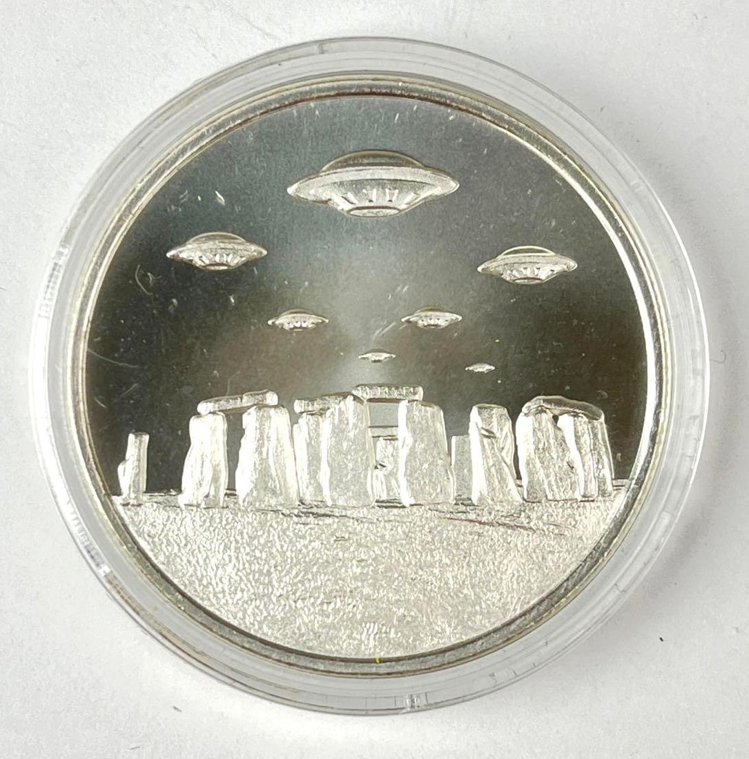 2022 Intaglio UFO over Stonehenge 1 oz .999 Fine Silver Round (1 of 2)