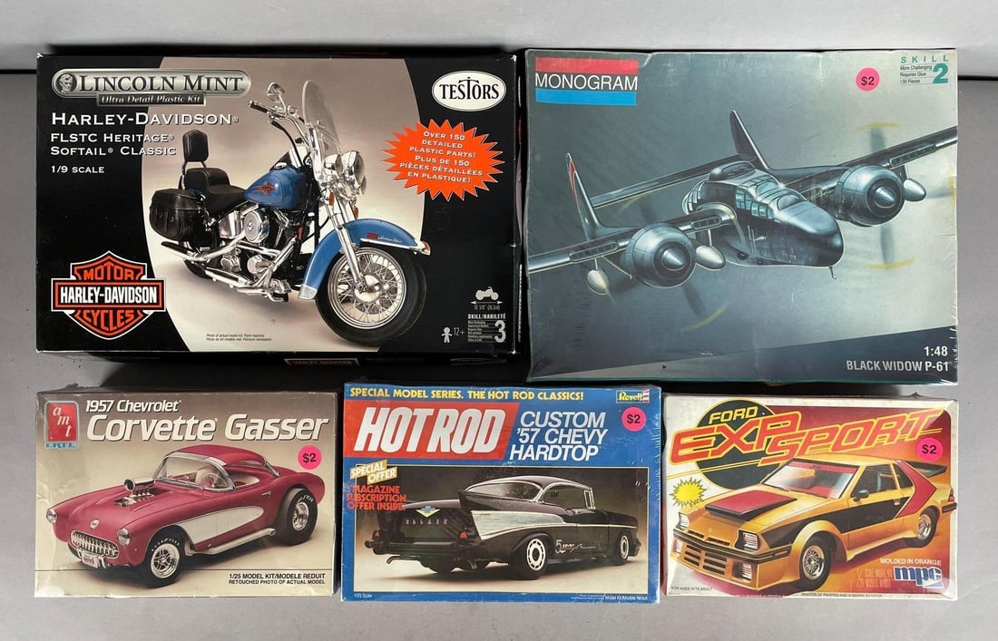 Group of 5 Model Kits (1 of 2)