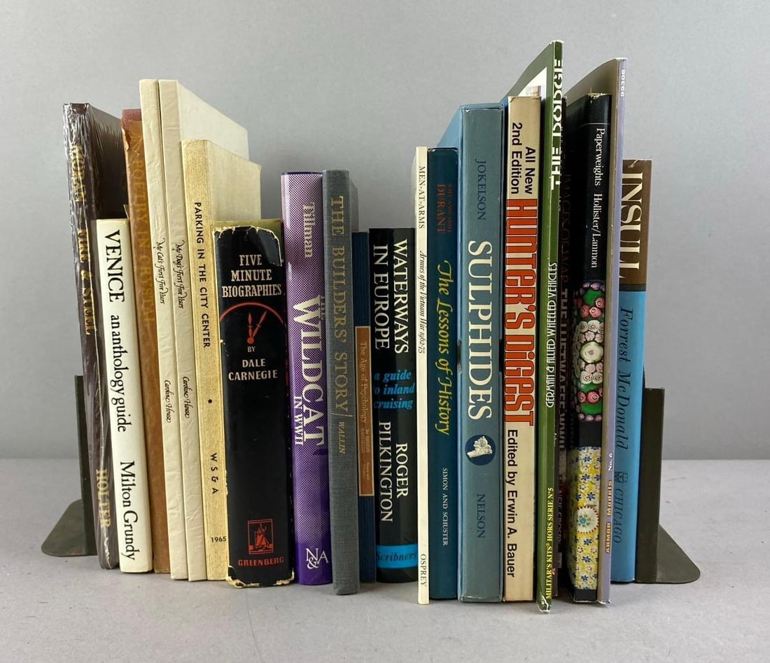 Group of Assorted WW2 Themed Books and More: Includes Insull, Venice, and more. Largest measures L 12 x W 8 inches.