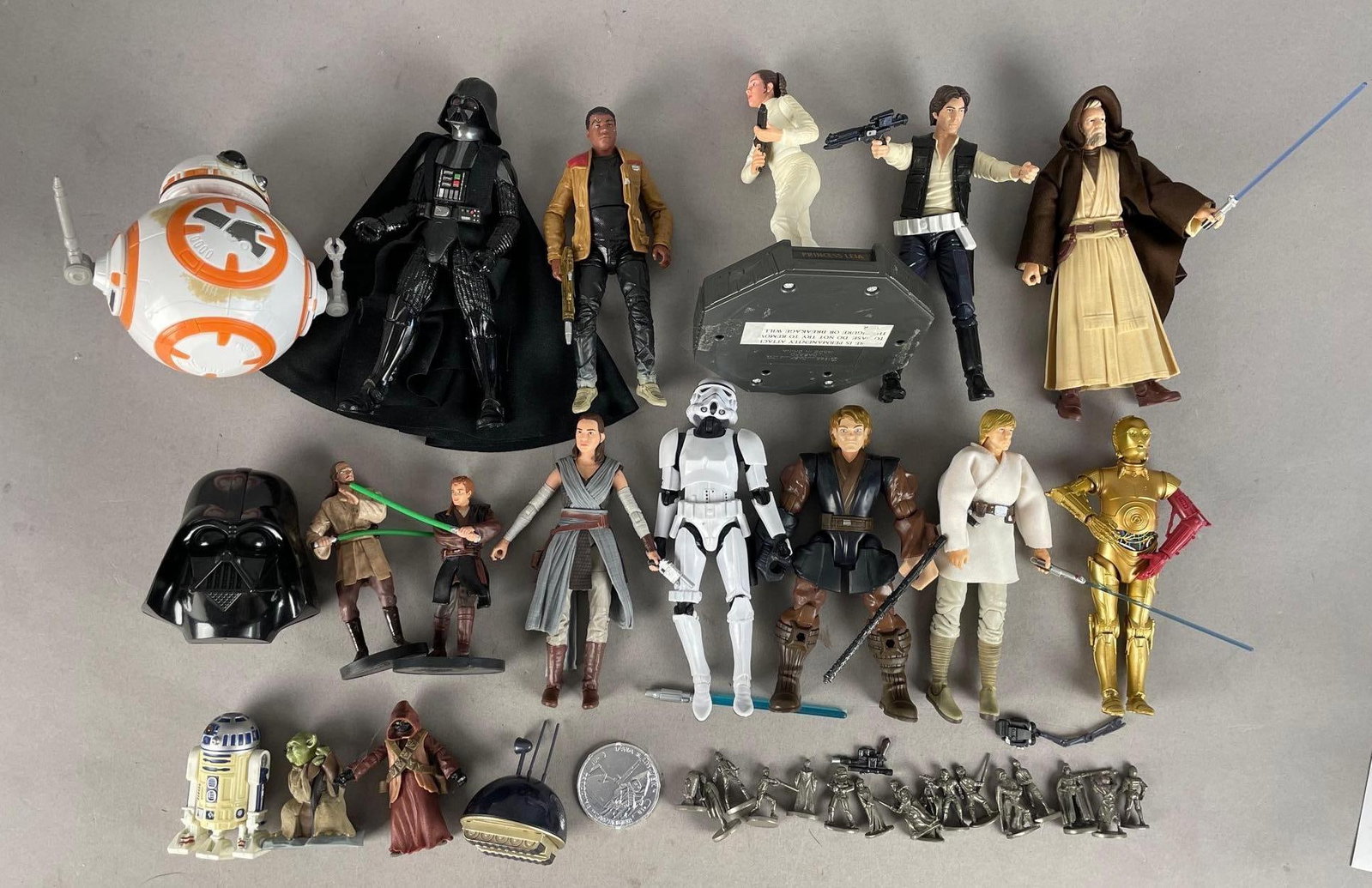 Group of Assorted Star Wars Action Figures (1 of 3)