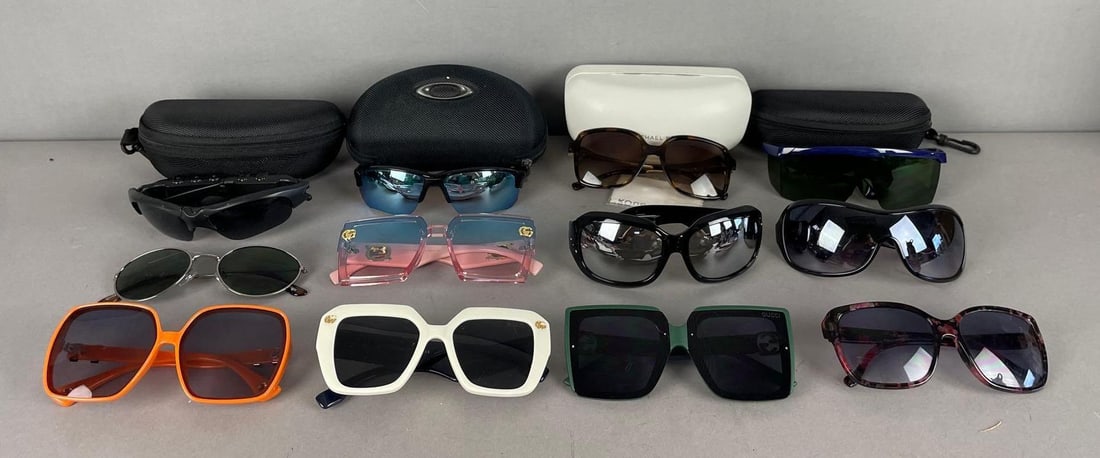 Group of Men's and Women's Fashion Sunglasses (1 of 3)