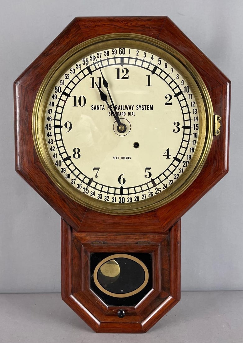 Vintage Seth Thomas Santa Fe Railway System Standard Dial Wall Clock (1 of 5)