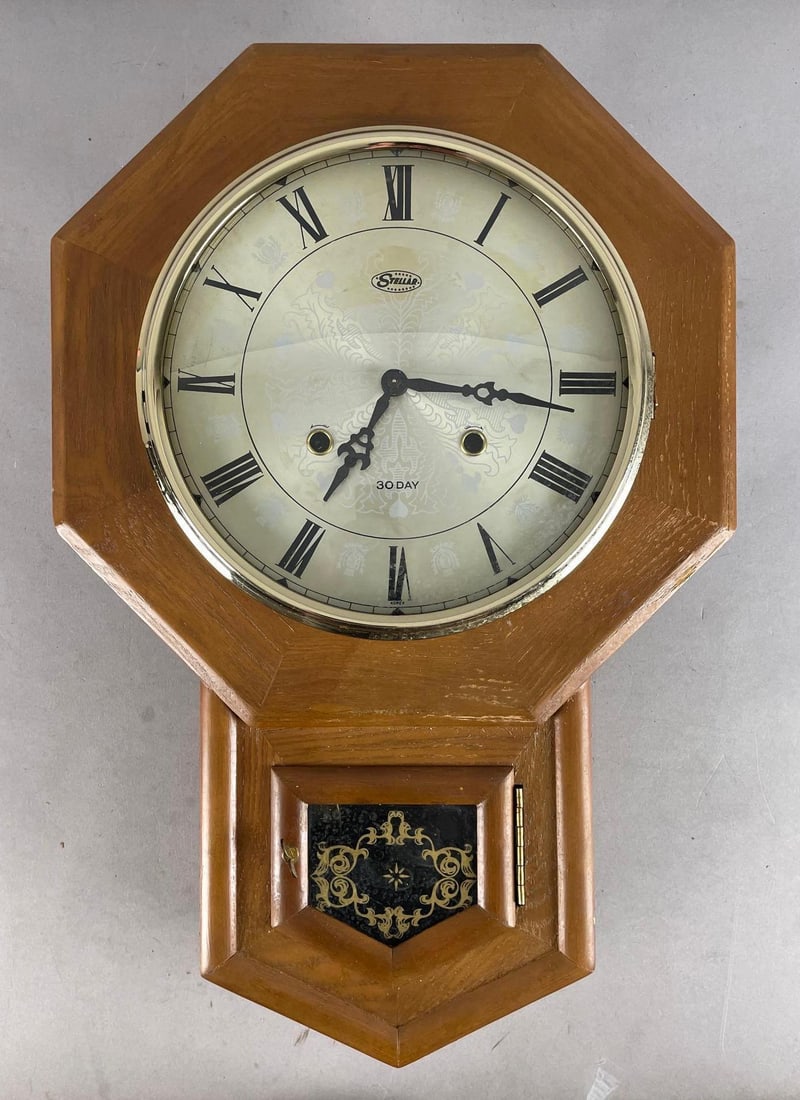 Vintage Stellar 30 Day Oak Wind-Up Wall Clock (1 of 3)