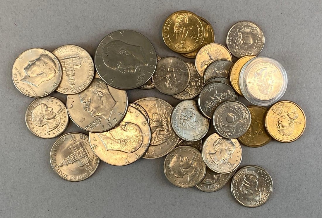 Group of Assorted US Coins (1 of 3)