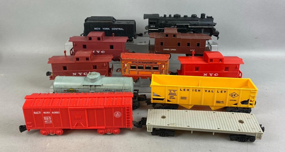 Group of Assorted Lionel Trains O Gauge Steam Locomotive and More (1 of 3)