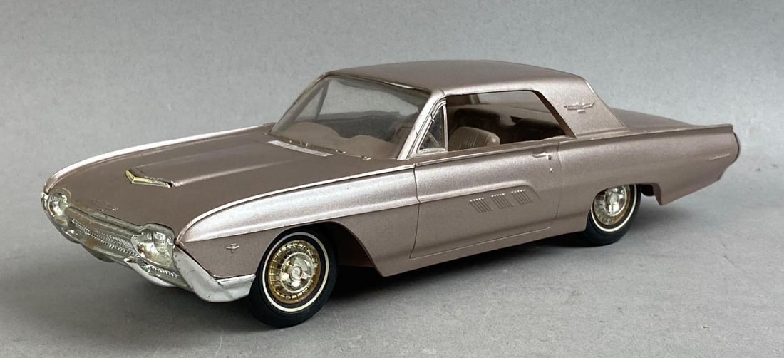 Vintage 1963 Dealer Promo Ford Thunderbolt 1/24 Scale Vehicle (1 of 5)