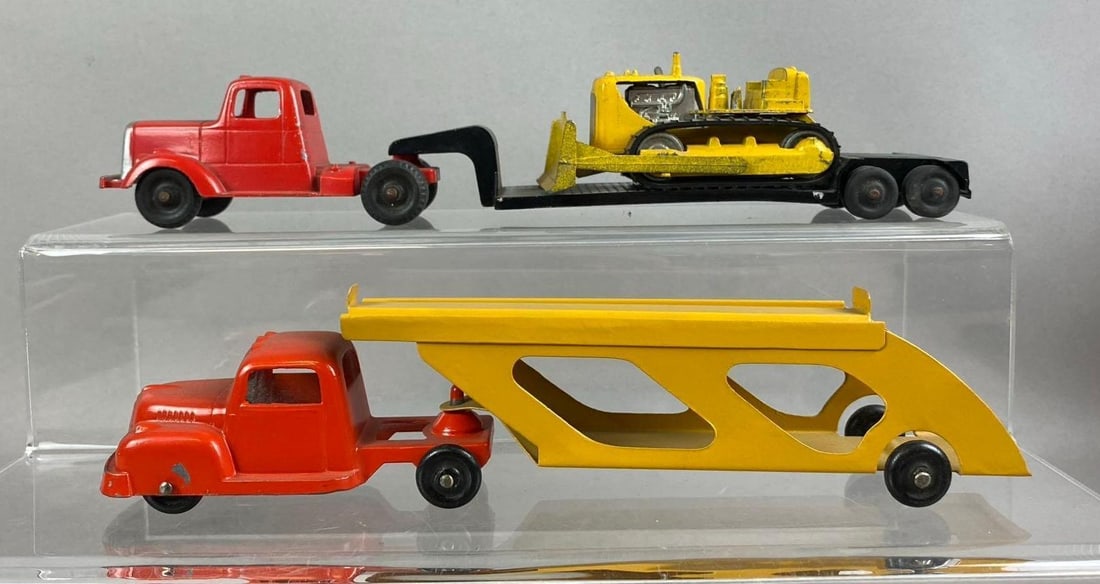 Group of 3 Vintage 1950s Tootsietoy Semi Truck Haulers Die-Cast Vehicles (1 of 4)