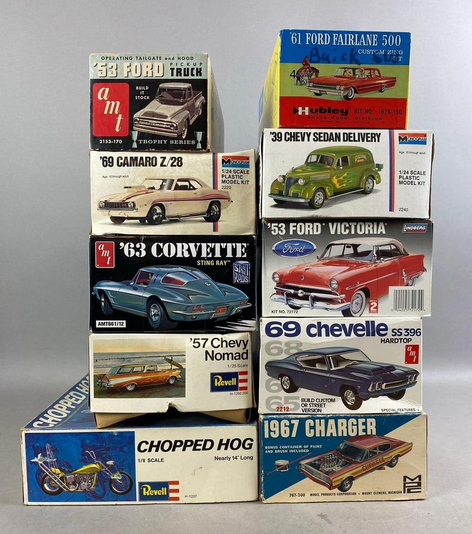 Group of Assorted Vintage 1960s Revell/ Monogram 1/25 Scale Empty Model Kit Boxes (1 of 4)