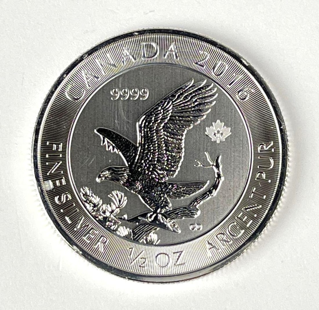 2016 Canada $2 Bald Eagle with Maple Leaf Privy 1/2 oz 9999 Fine Silver Coin (1 of 2)