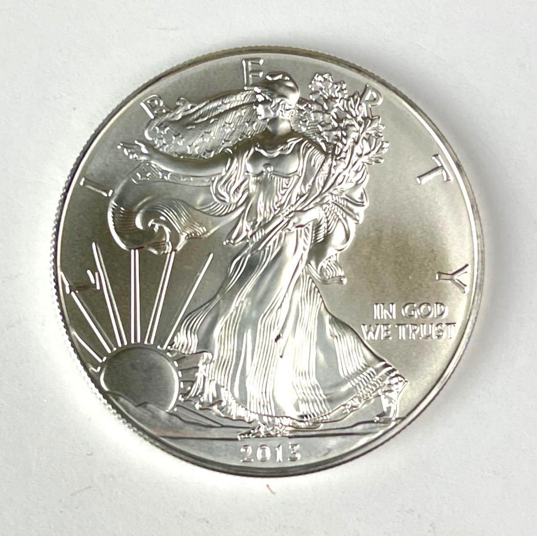 2013 US $1 American Silver Eagle 1 oz Fine Silver Coin (1 of 2)