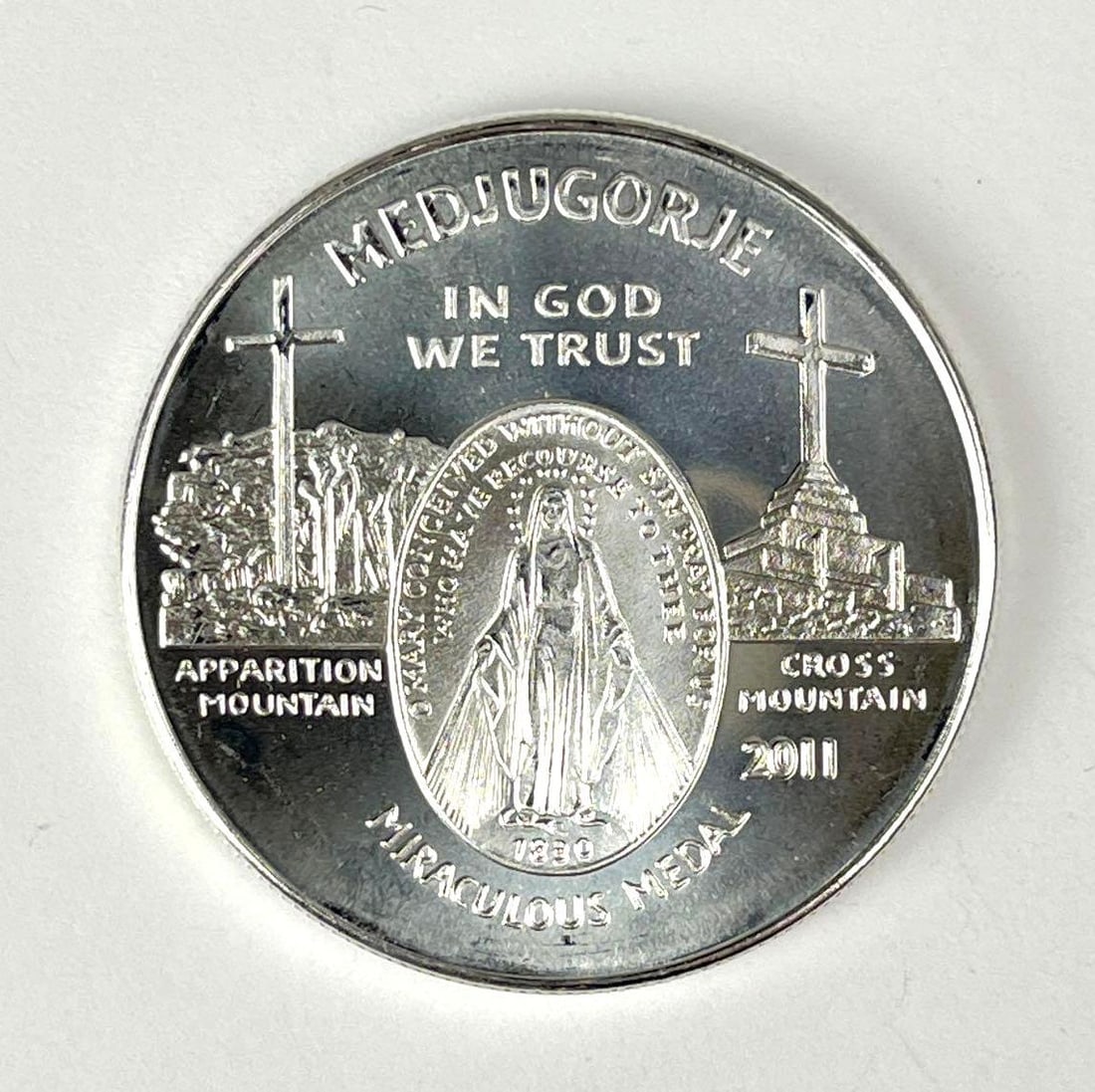 2011 Medjugorje Miraculous Medal 1oz .999 Fine Silver Round: 2011 Medjugorje Miraculous Medal 1oz .999 Fine Silver Round