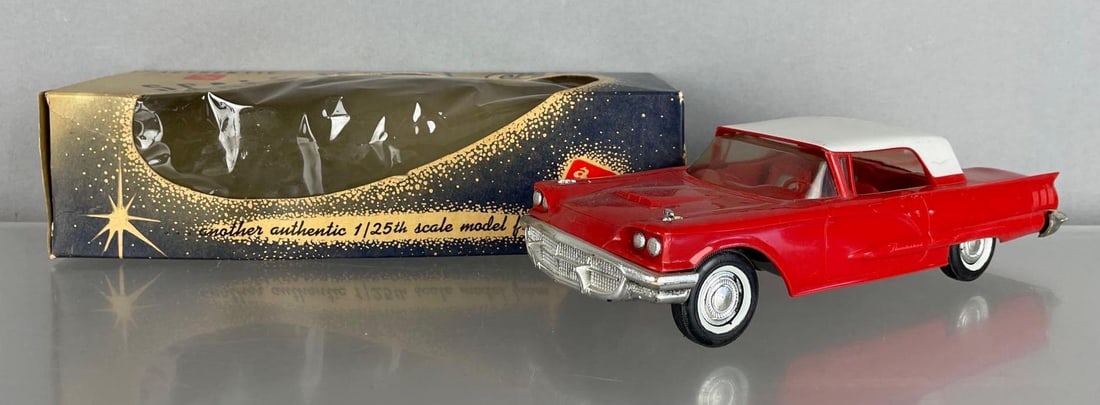 AMT 1960 Ford Thunderbird Hardtop Dealership Promo Car (1 of 7)