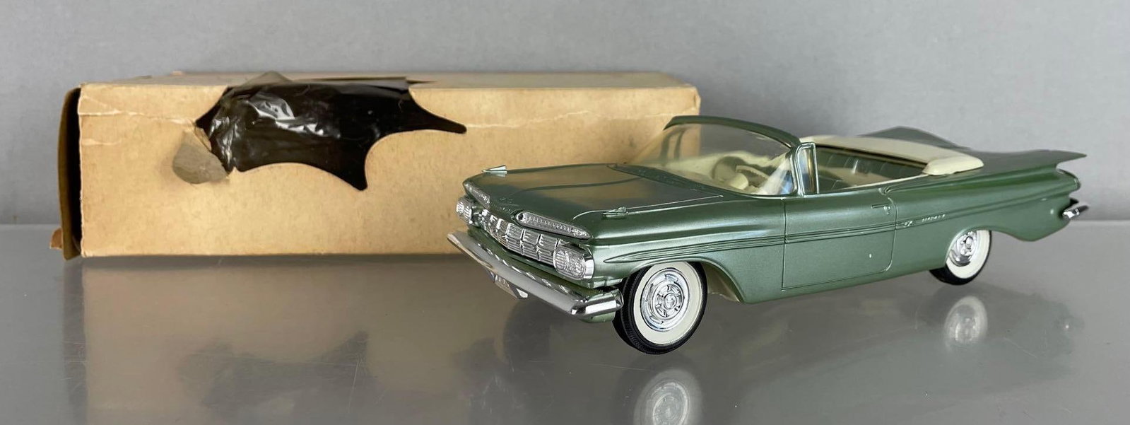 1959 Chevy Impala Convertible Dealership Promo Car (1 of 7)