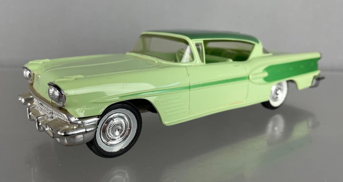 1958 Pontiac Bonneville Dealership Promo Car (1 of 7)
