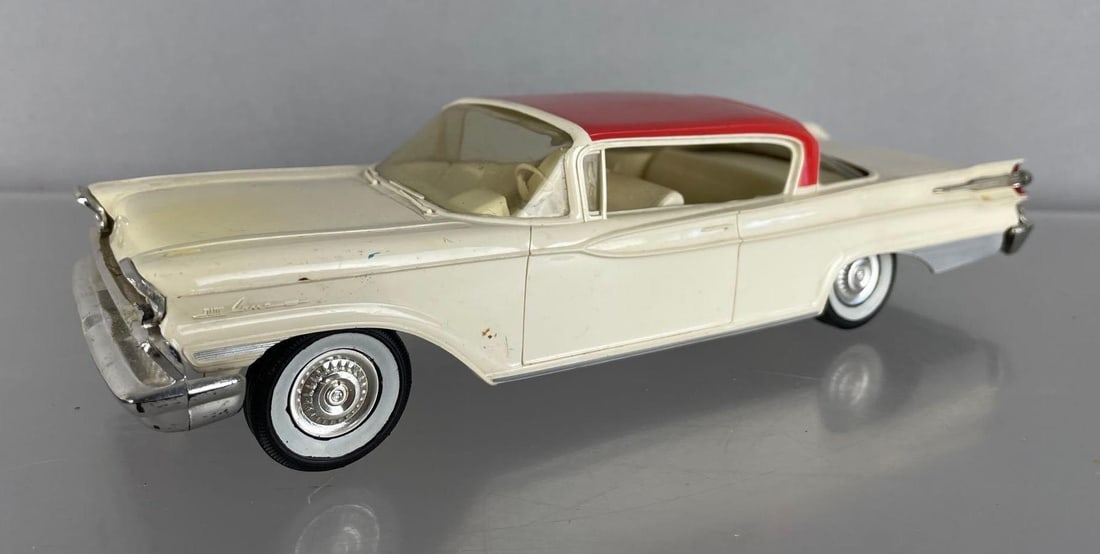 1959 Mercury Park Lane Hardtop Dealership Promo Car (1 of 7)