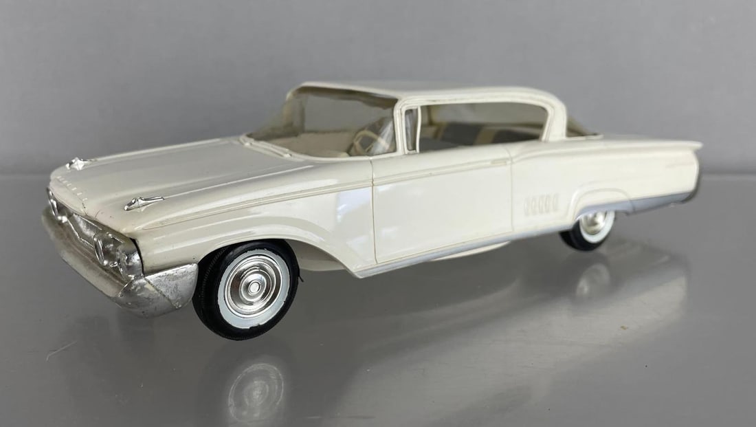 1960 Mercury Park Lane Hardtop Dealership Promo Car (1 of 7)