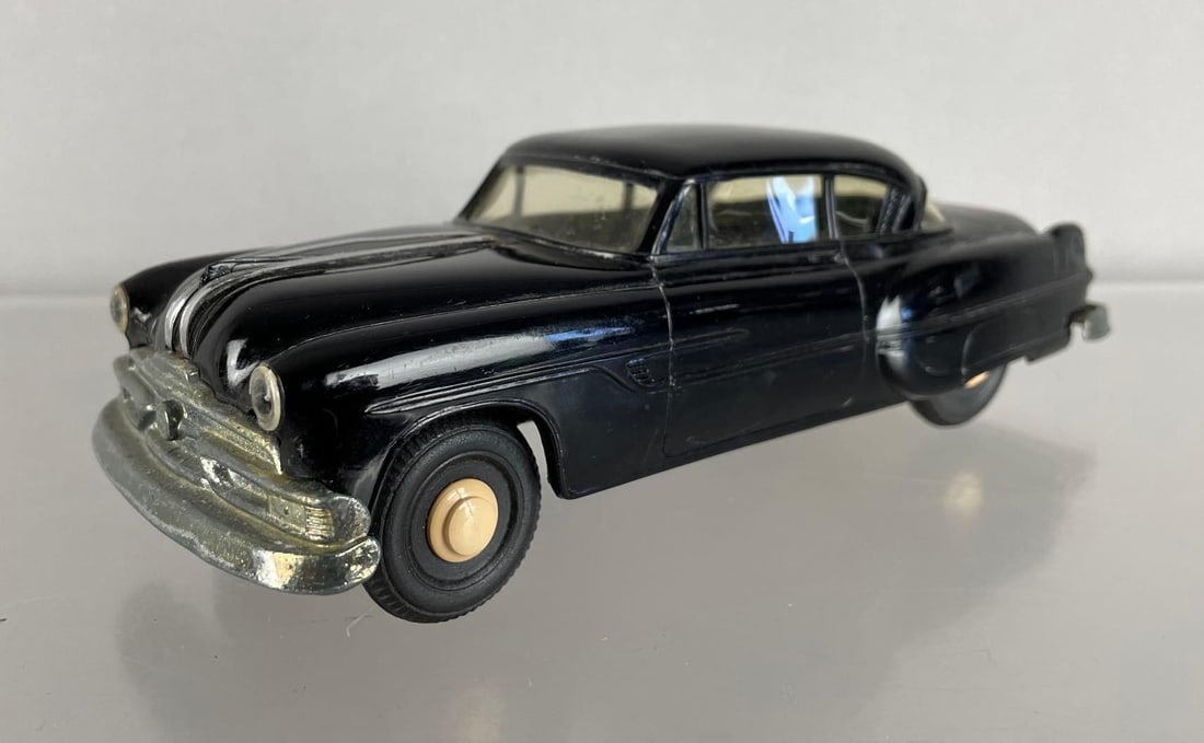 1953 Pontiac Dealership Promo Car (1 of 7)