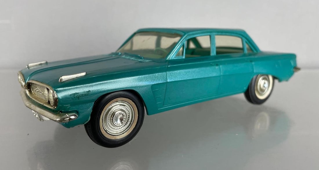 1961 Pontiac Tempest Dealership Promo Car (1 of 7)