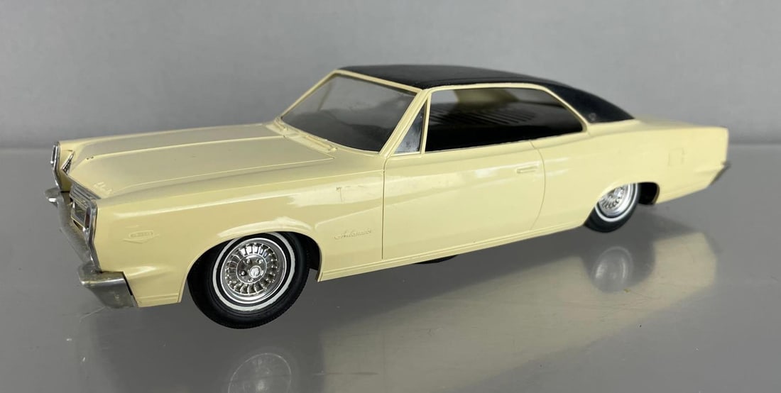 1967 AMC Ambassador Dealership Promo Radio Car (1 of 7)