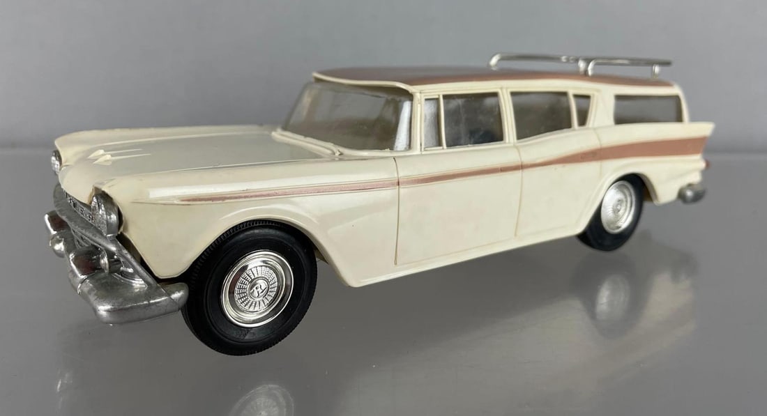 Jo-Han 1959 AMC Rambler Station Wagon Dealership Promo Car: Two tone brown, nonworking friction, scratches on roof, some warp